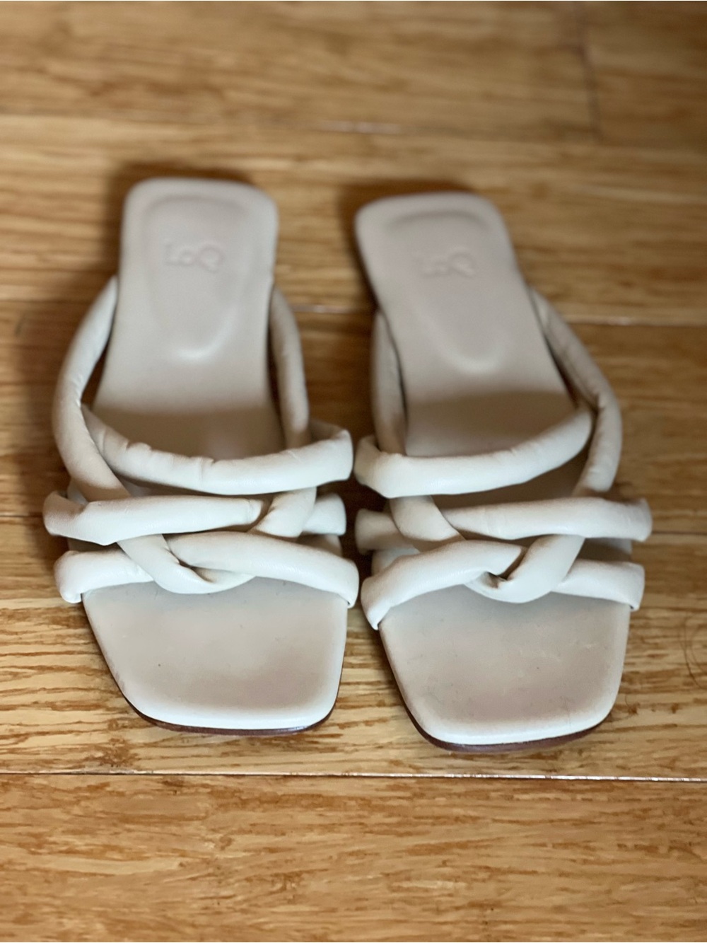 LOQ SANDALS 36